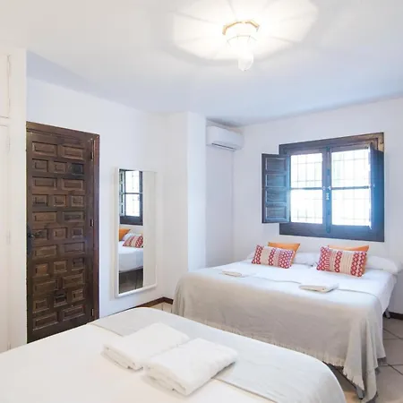 Casa vacanze Tuguest Pool House Albaicin *